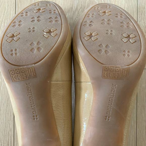 Naturalizer Nude Pumps - Picture 4 of 4